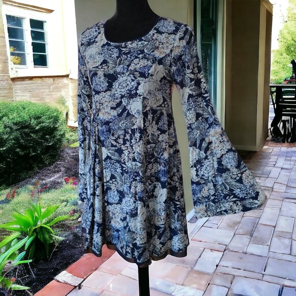 NWOT PPLA Clothing ( S ) Floral Print Fit & Flare Minidress with Bell Sleeves - Picture 4 of 8